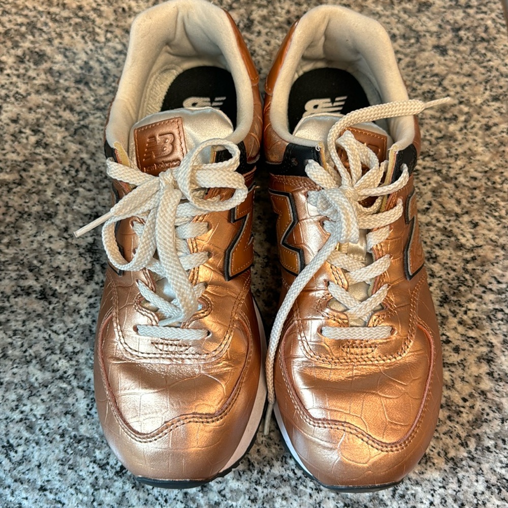 New Balance Sneakers Gold